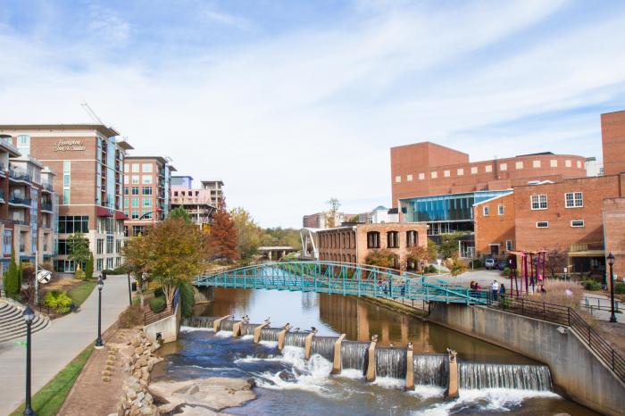 THE FALLS, GREENVILLE, SC FOR APPLE ADVERTISING
